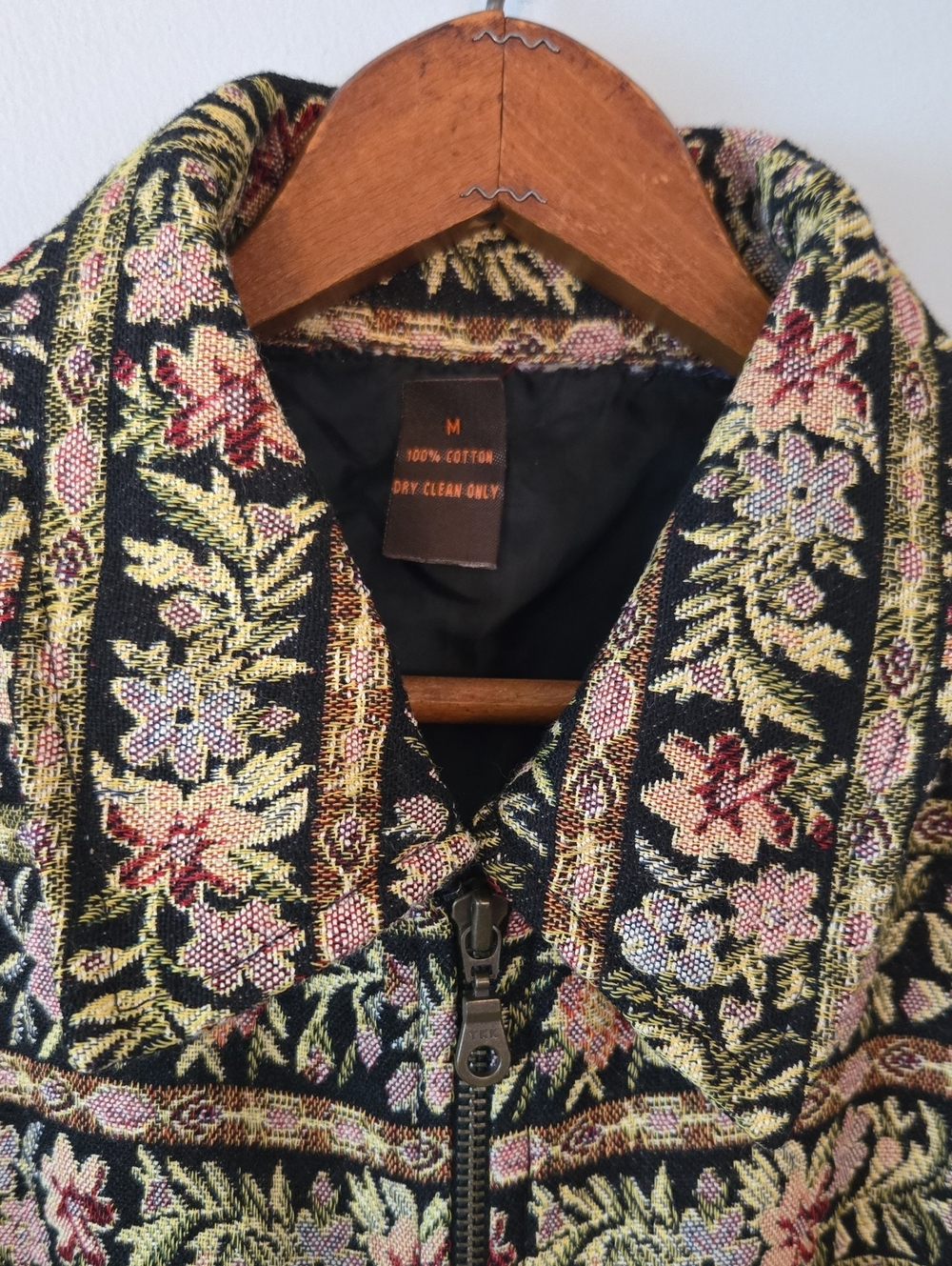 Vintage Floral Tapestry Full-zip Jacket - Picture 2 of 7